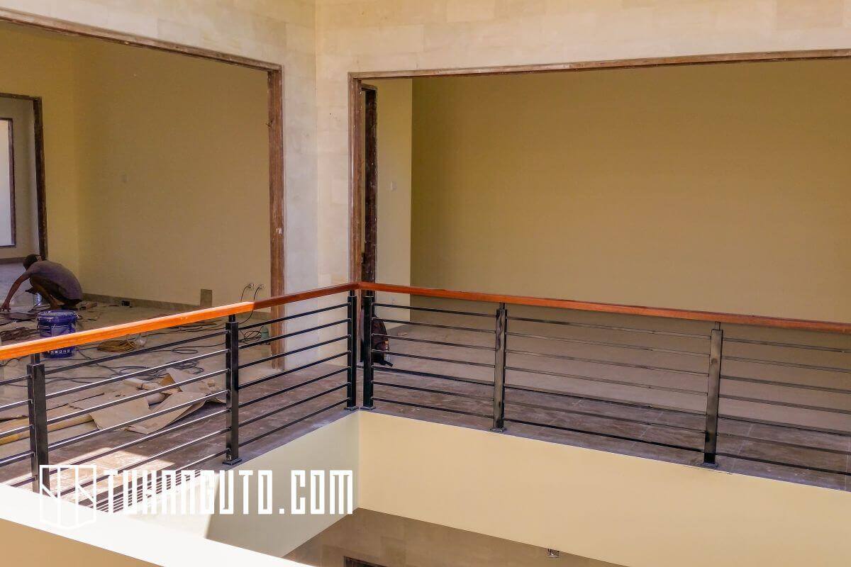 Railing Besi Handrail Kayu Bengkirai Desain Minimalis 2025